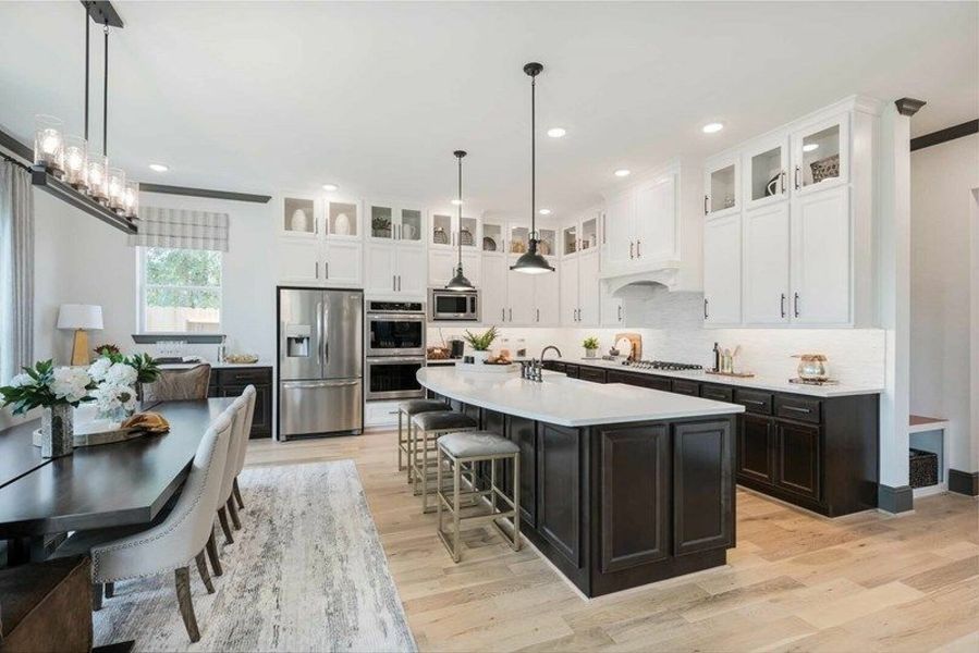 Image 11 of the Wellman Manor community in Shenandoah, TX.