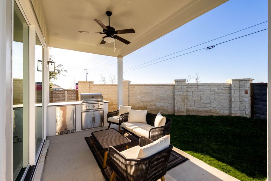 Exterior details of a home in Weltner Farms 60’s, New Braunfels (Image 21).