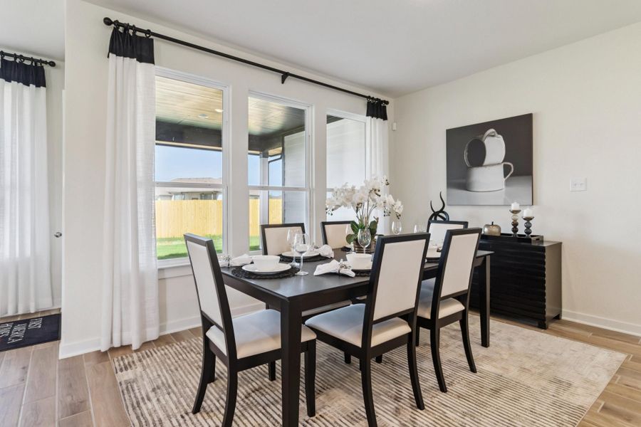 1651 Vista View - Madison - Bonita Vista Model - Dining Room 1651 Vista View - Madison - Bonita Vista Model - Dining Room