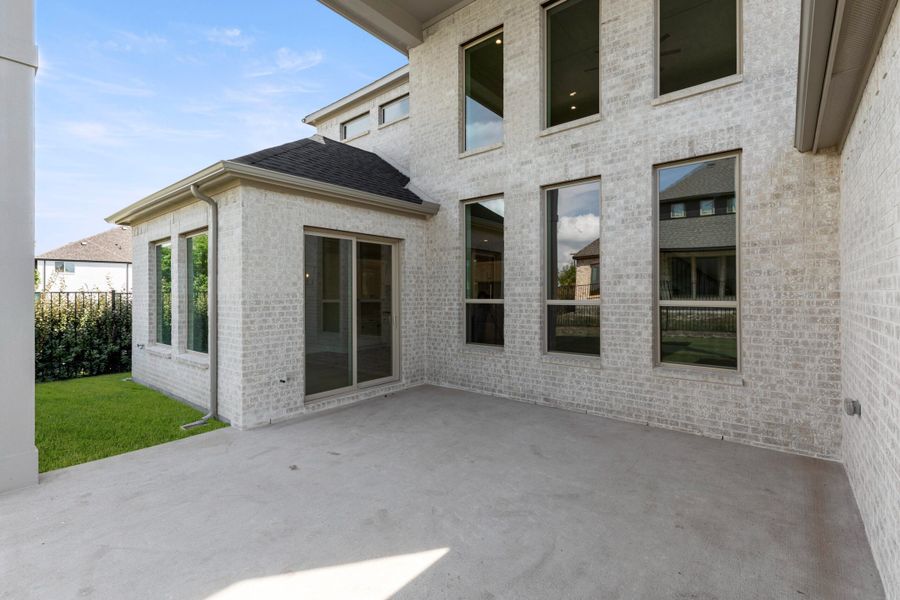 Exterior details of a home in Gideon Grove, Rockwall (Image 3). Exterior details of a home in Gideon Grove, Rockwall (Image 3).