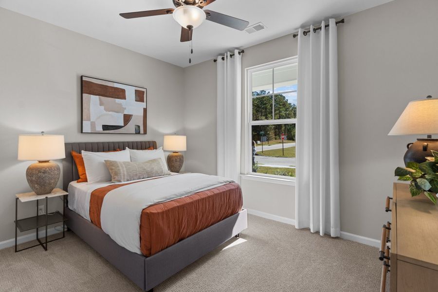 Furnished interior in a model home at Goose Marsh in Bolivia (Image 12).