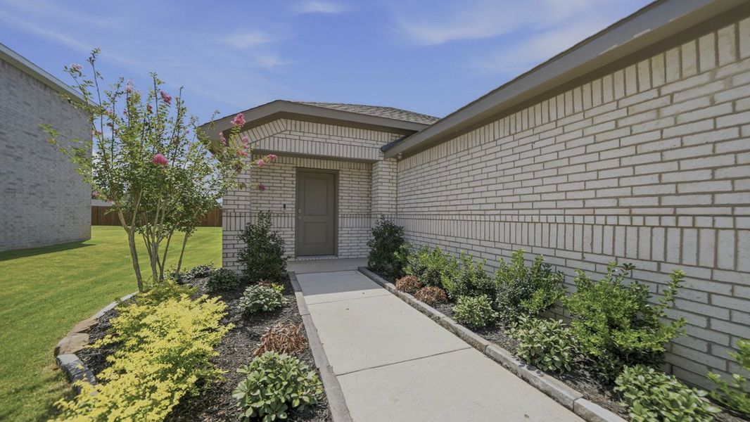 Exterior details of a home in Asher Oaks, Bonham (Image 4). Exterior details of a home in Asher Oaks, Bonham (Image 4).