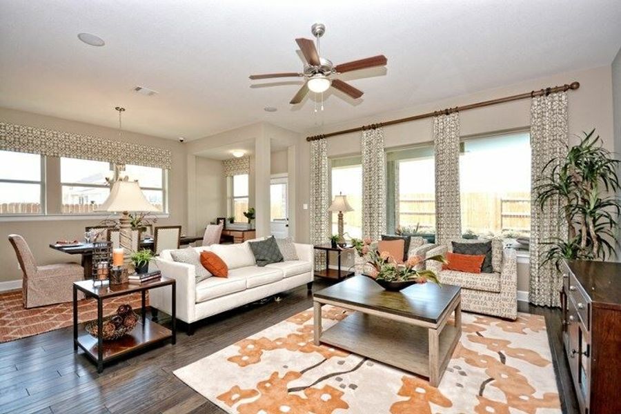 Image 10 of the Viridian Classics community in Euless, TX.