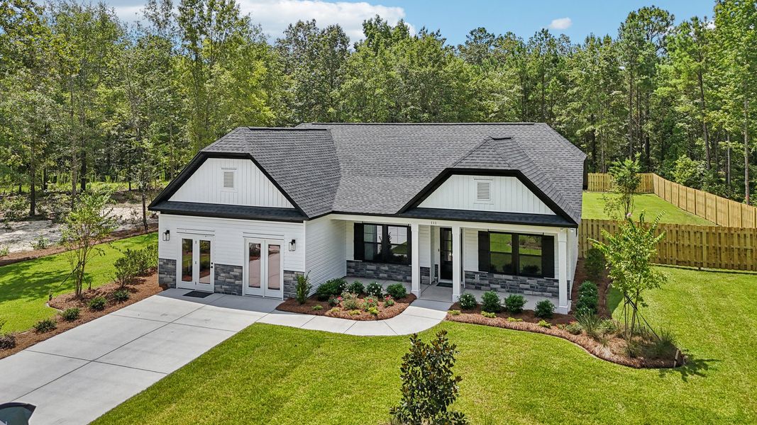 Front exterior of a home in the Raglins Creek community, located in Lugoff, SC (Image 11).