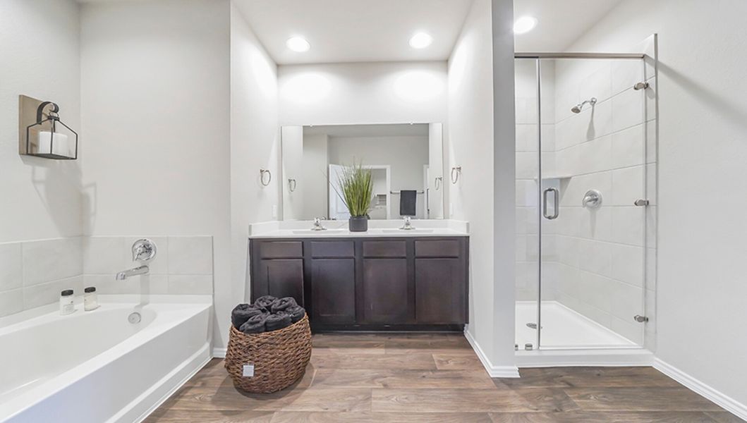 Image 29 of the Barton Woods community in Conroe, TX.