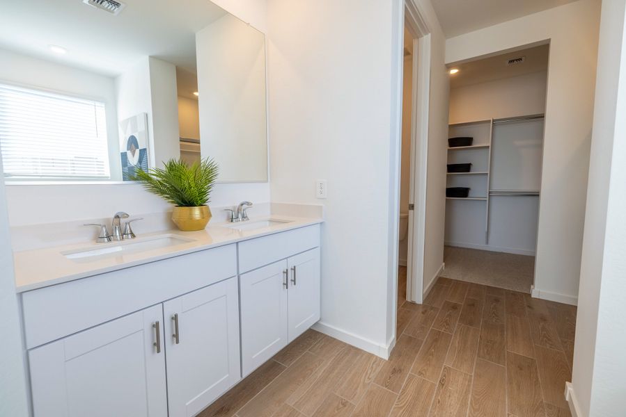 Furnished interior in a model home at Mountain View Estates Signature Series in Buckeye (Image 18). Furnished interior in a model home at Mountain View Estates Signature Series in Buckeye (Image 18).