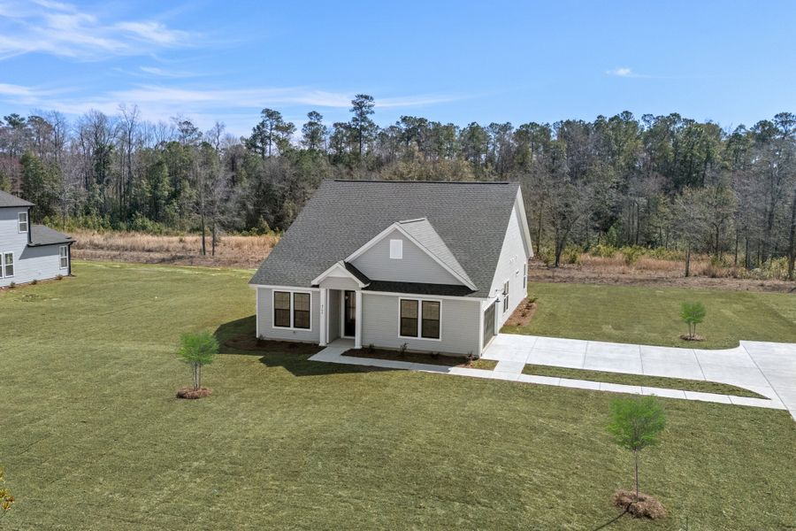 Front exterior of a home in the Huckleberry Estates community, located in Conway, SC (Image 3).