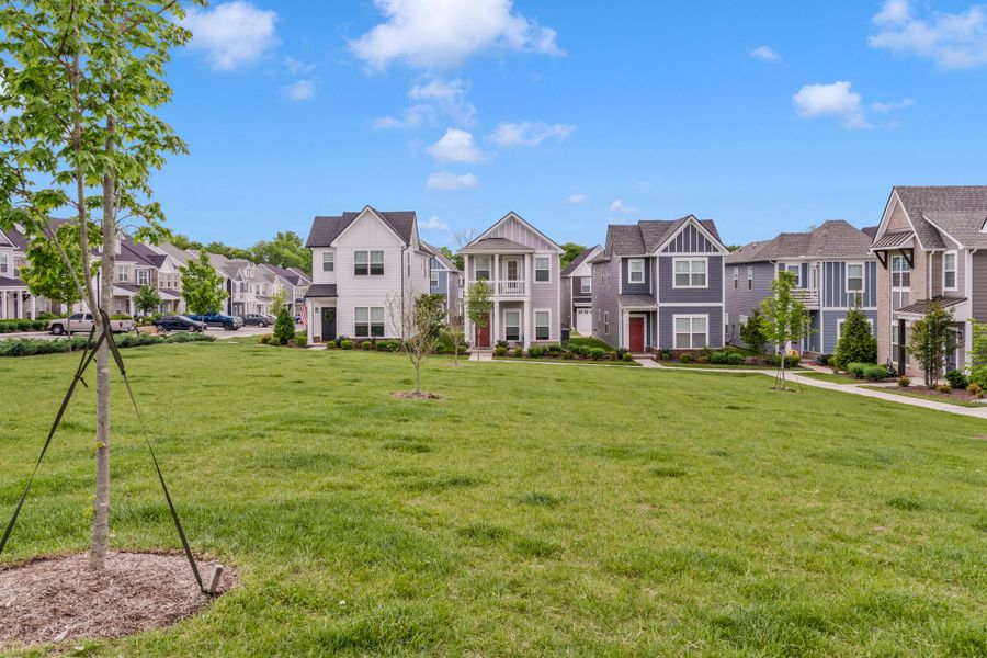 Front exterior of a home in the Oxford Station community, located in Gallatin, TN (Image 33).
