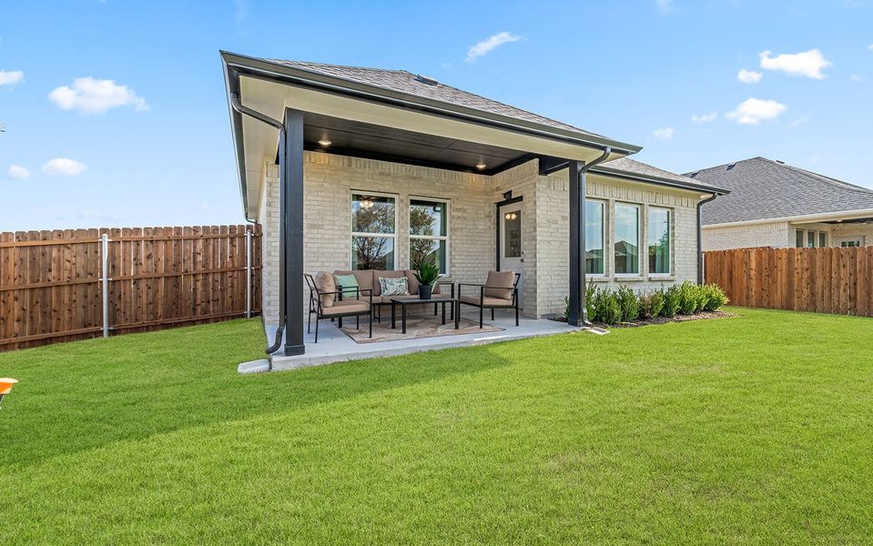 Exterior details of a home in Westridge, McKinney (Image 3).