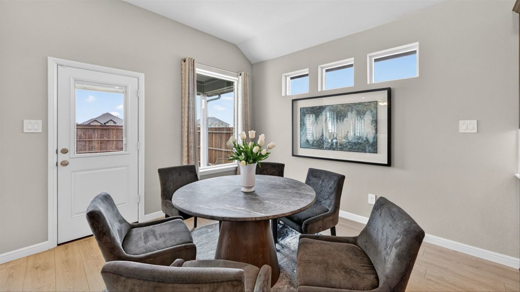 Furnished interior in a model home at Lakeview Pointe in Grand Prairie (Image 27).