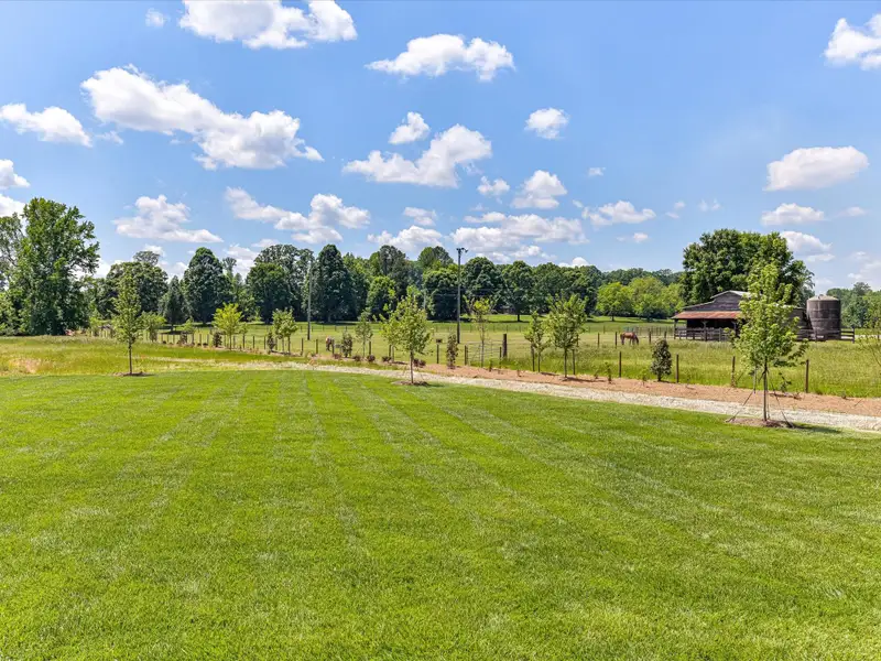 Natural surroundings and green spaces near Stephens Farm in Huntersville, NC (Image 15). Natural surroundings and green spaces near Stephens Farm in Huntersville, NC (Image 15).
