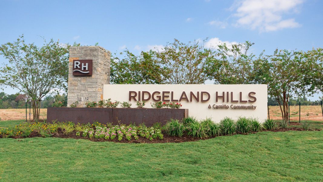 Ridgeland Hills Entry Monument