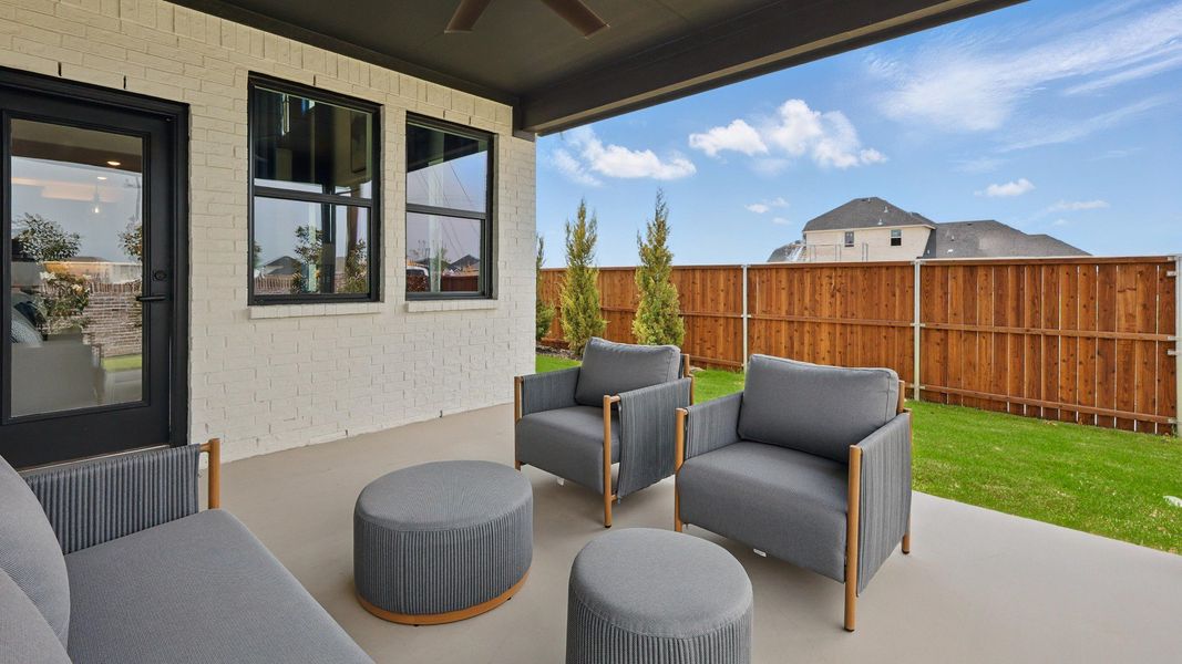 Exterior details of a home in Westridge Journey, McKinney (Image 4).