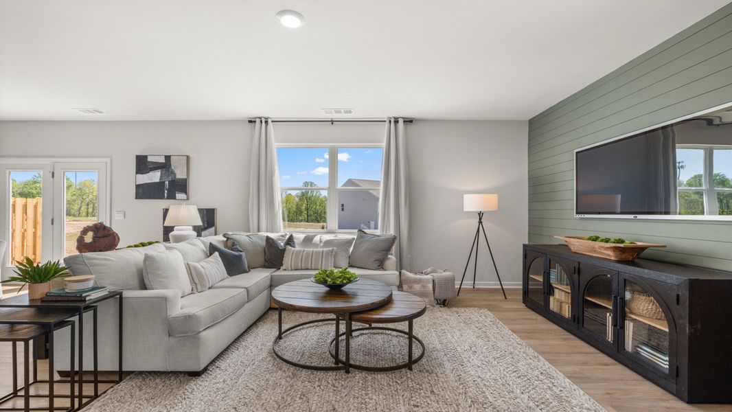 Furnished interior in a model home at Rolling Meadows in Jasper (Image 10).