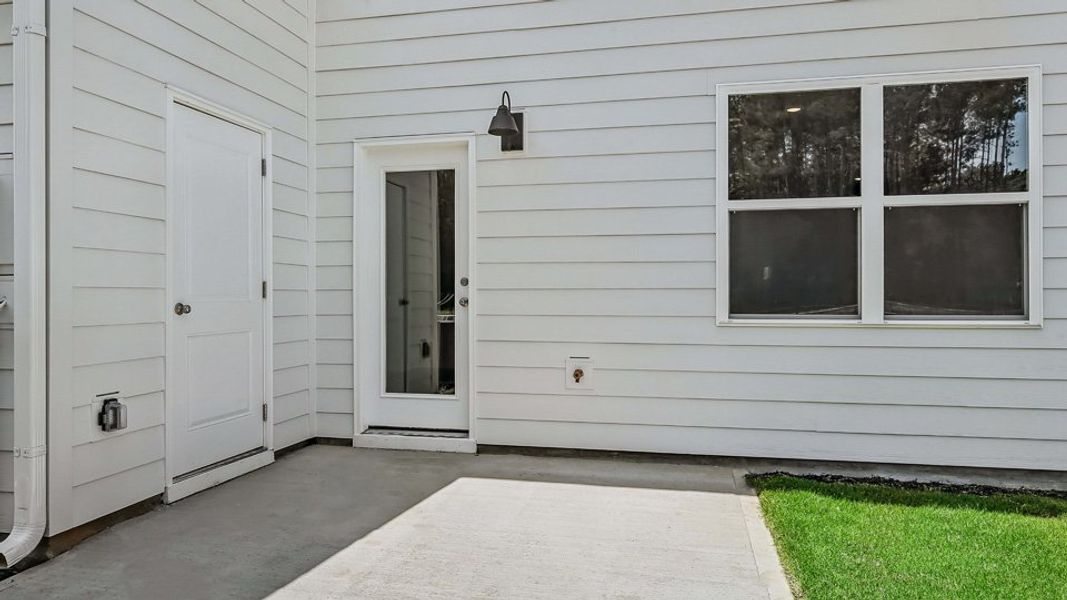 Front exterior of a home in the The Townes Park community, located in Apex, NC (Image 8). Front exterior of a home in the The Townes Park community, located in Apex, NC (Image 8).