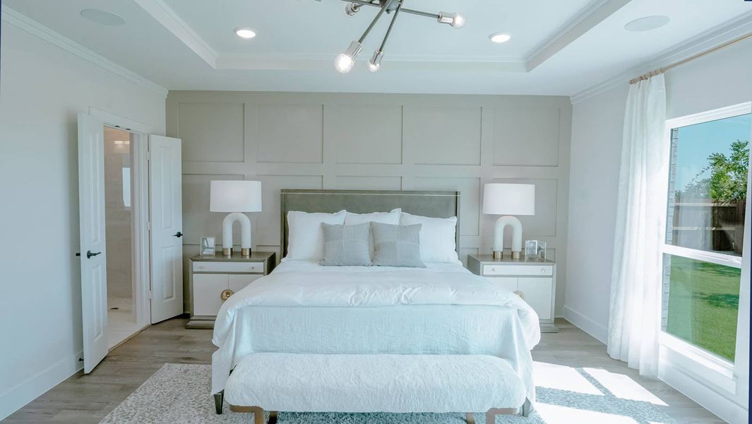Furnished interior in a model home at Mira Lagos Crossing in Grand Prairie (Image 6).