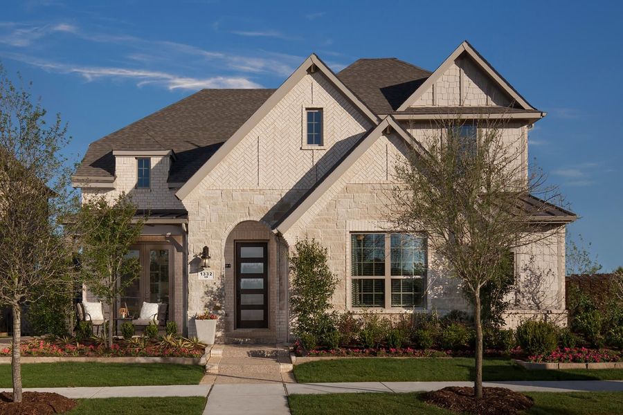 Image 2 of the Viridian Executive Series community in Euless, TX.