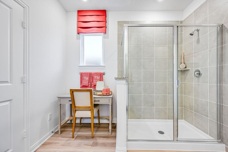 Furnished interior in a model home at Madero 50s in Fort Worth (Image 114).