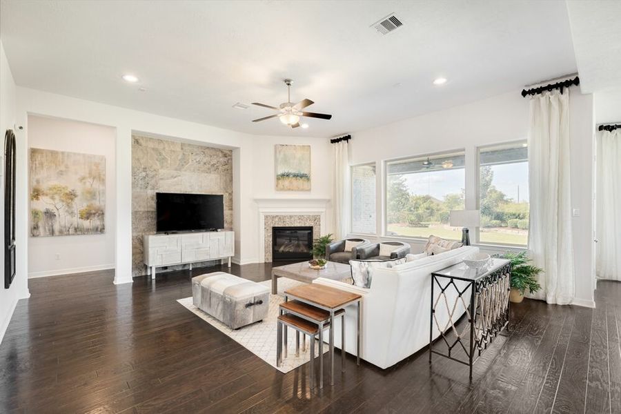 Image 9 of the Harvest Green 75 community in Houston, TX. Image 9 of the Harvest Green 75 community in Houston, TX.