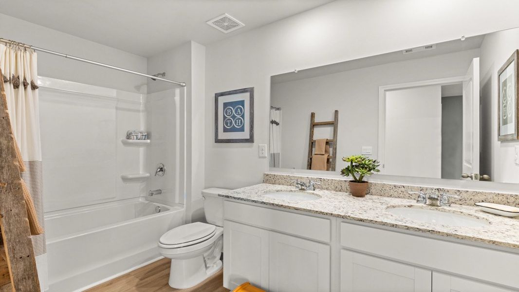 Furnished interior in a model home at Rolling Meadows in Jasper (Image 21).