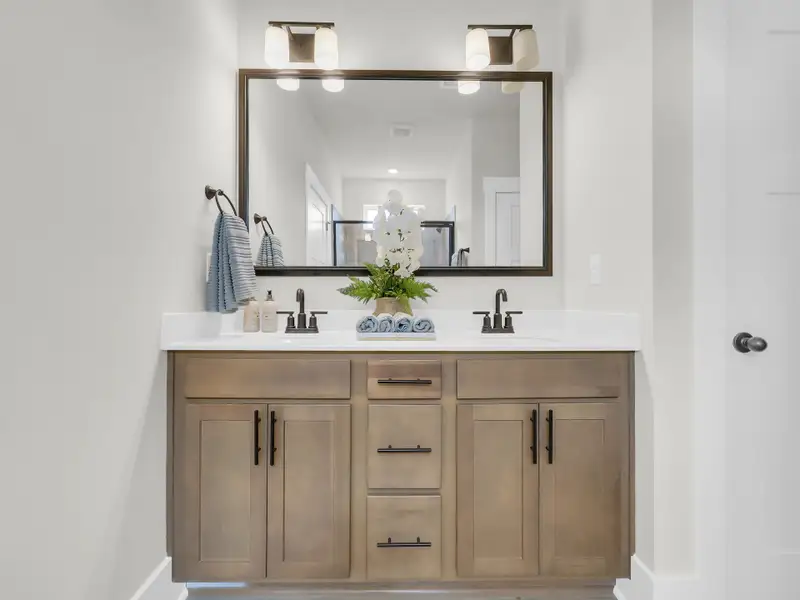 Courtland II - Master Bath