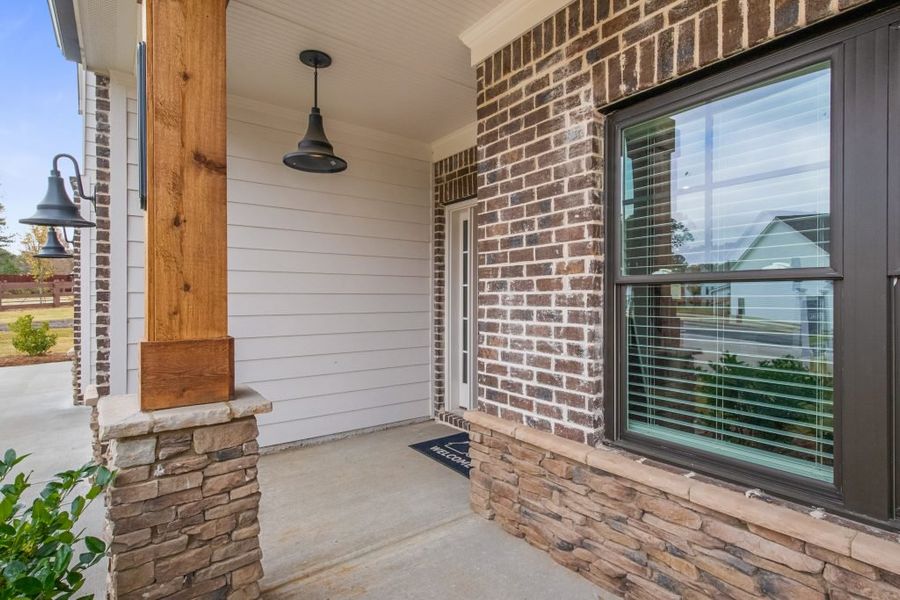 Exterior details of a home in Springside Reserve, Powder Springs (Image 18).