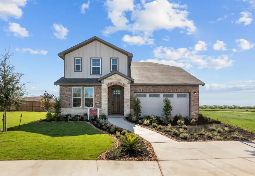 Front exterior of a home in the Veranda: Classic community, located in San Antonio, TX (Image 5).