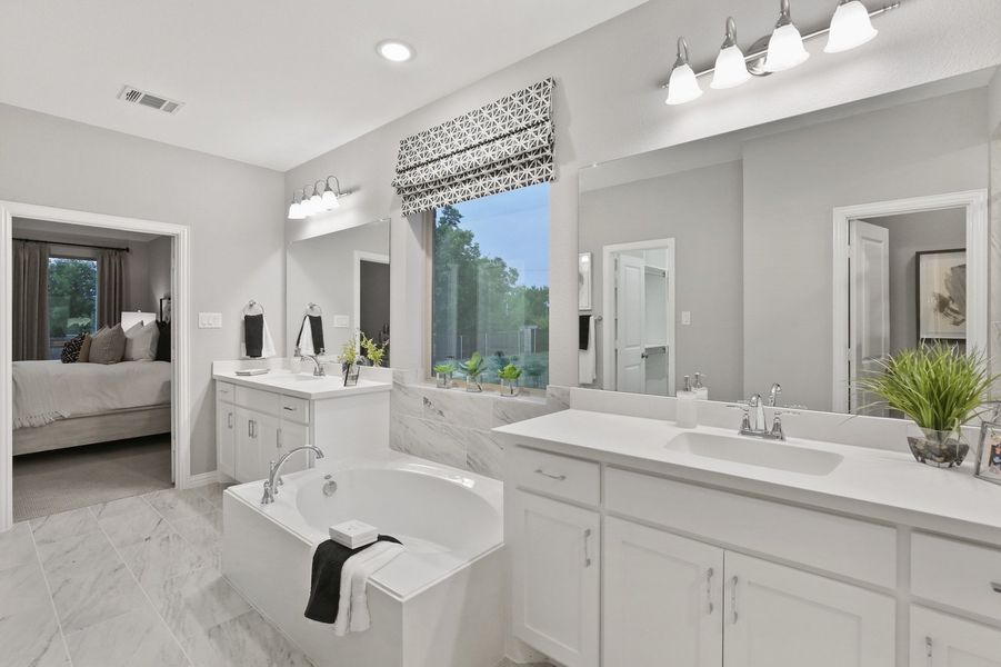 Wildridge 50s Model Plan 1521 Main Bathroom by American Legend Homes Wildridge 50s Model Plan 1521 Main Bathroom by American Legend Homes