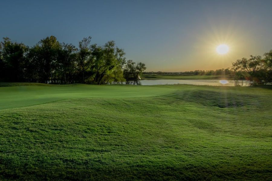 Natural surroundings and green spaces near Heath Golf and Yacht Club in Rockwall, TX (Image 60).
