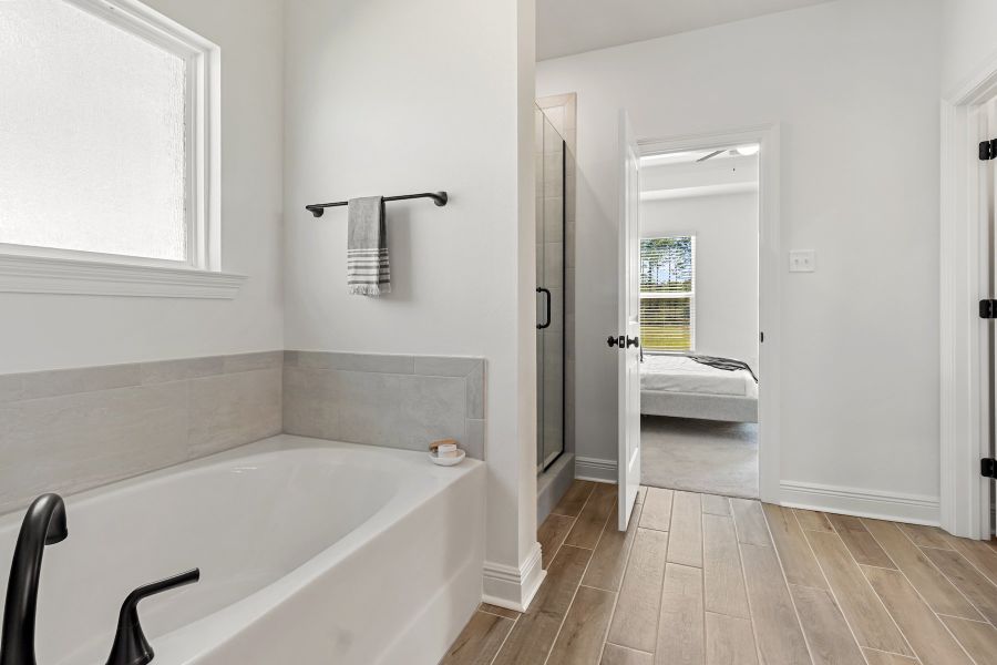 Natureview Community - Freeport Florida - Comstock III G - Primary Bathroom