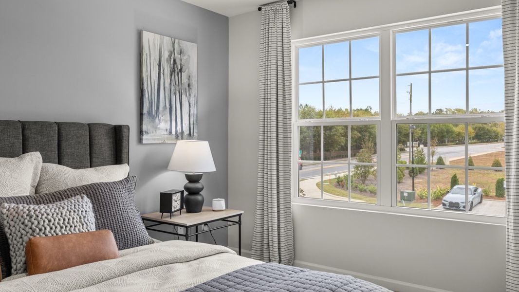 Furnished interior in a model home at Woodbury Park in Atlanta (Image 31).
