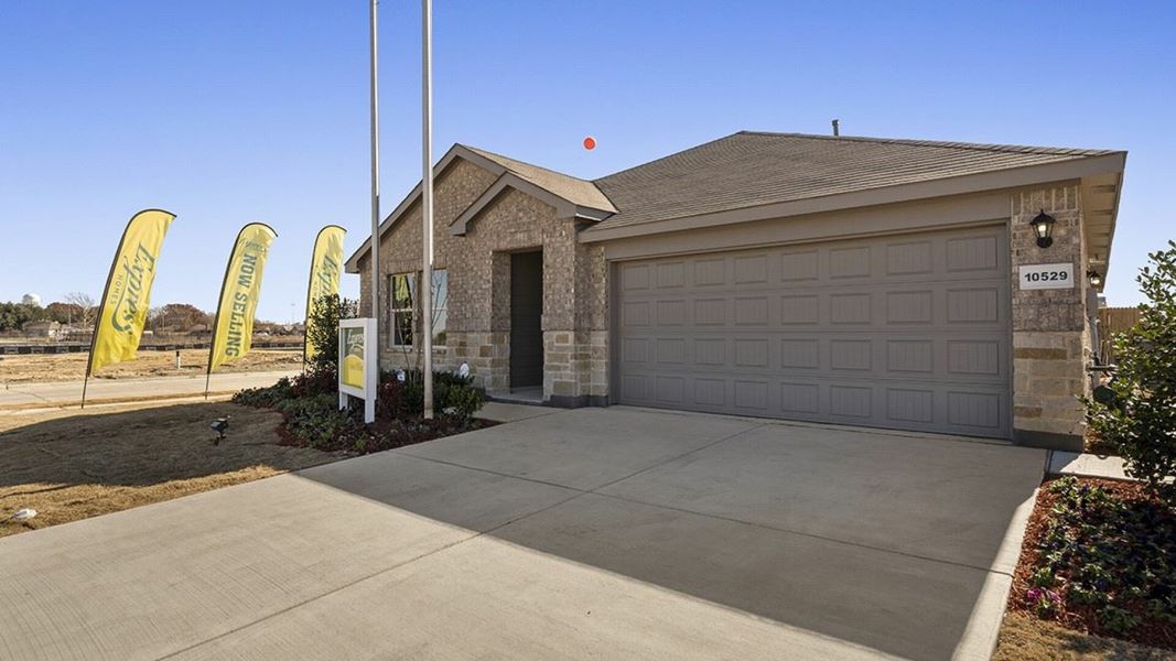 Image 2 of the Southfork Estates community in Crowley, TX.