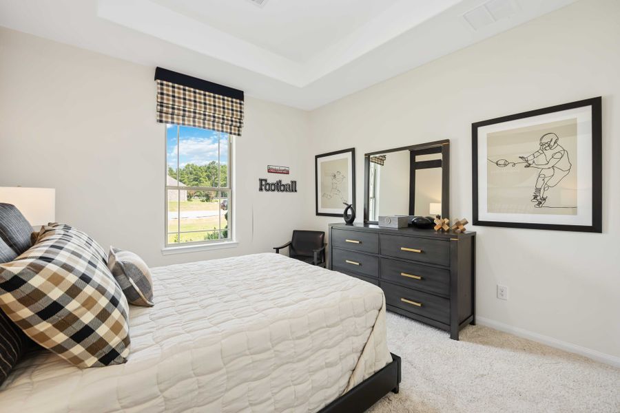 Deer Pines Model - Secondary Bedroom