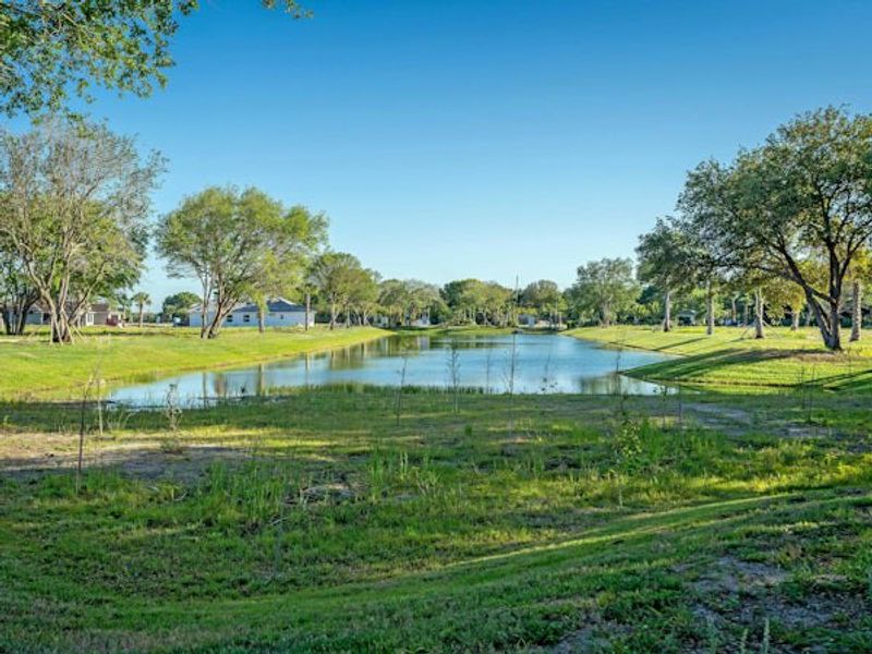 Natural surroundings and green spaces near Lucaya Pointe in Vero Beach, FL (Image 68).