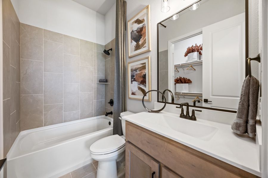 Furnished interior in a model home at Myrtle Creek in Waxahachie (Image 15).