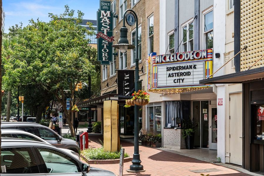 Essence at Chestnut Ridge North