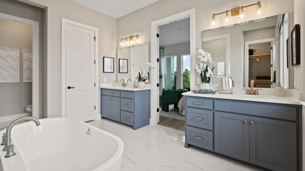 Furnished interior in a model home at Magnolia Bay 50' in Nokomis (Image 14).