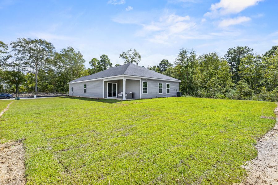 Exterior details of a home in Forts Ridge, Pelion (Image 3).