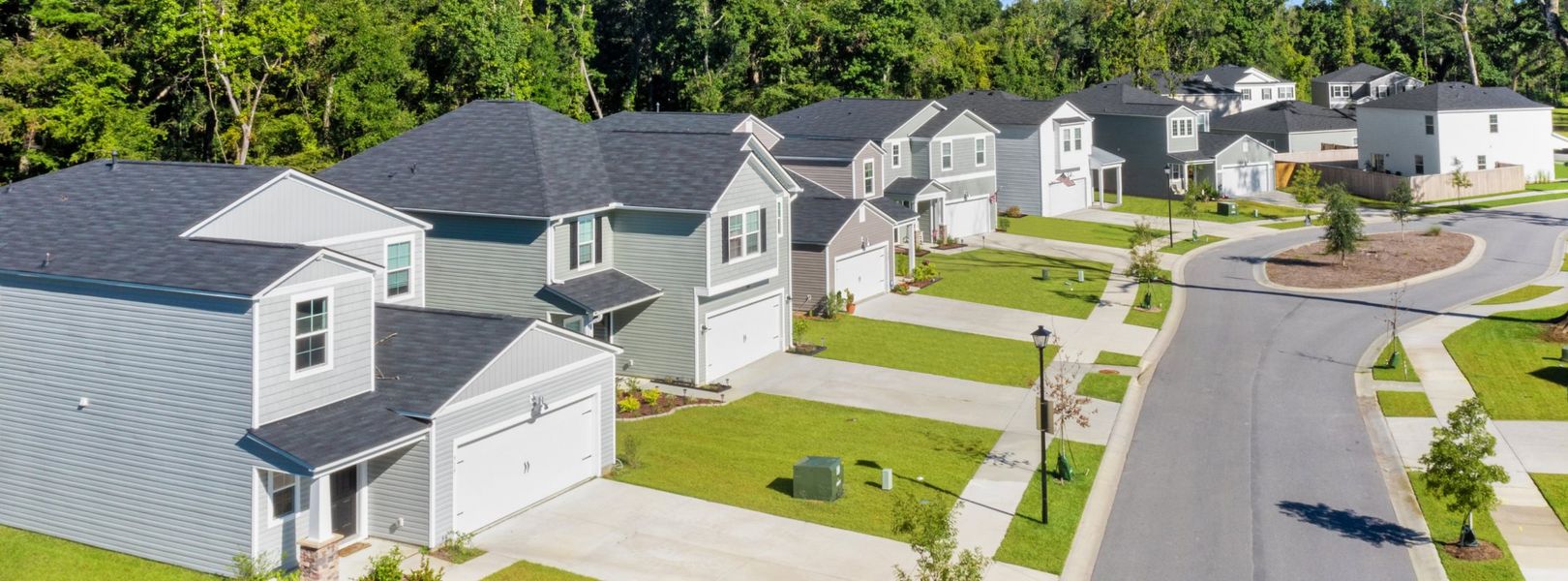 American Dream Series 40 New Hampstead