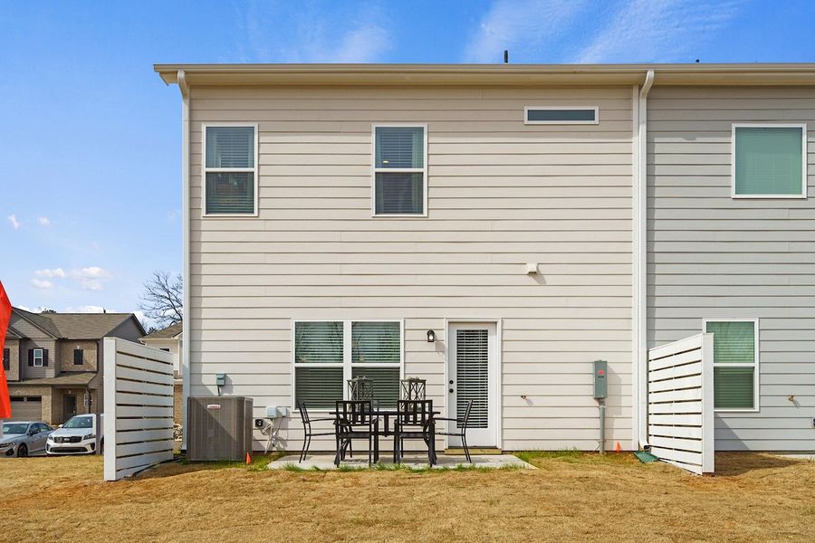 Exterior details of a home in Glendale Towns, Conyers (Image 3). Exterior details of a home in Glendale Towns, Conyers (Image 3).