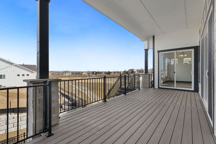 The Aurora Highlands,80019