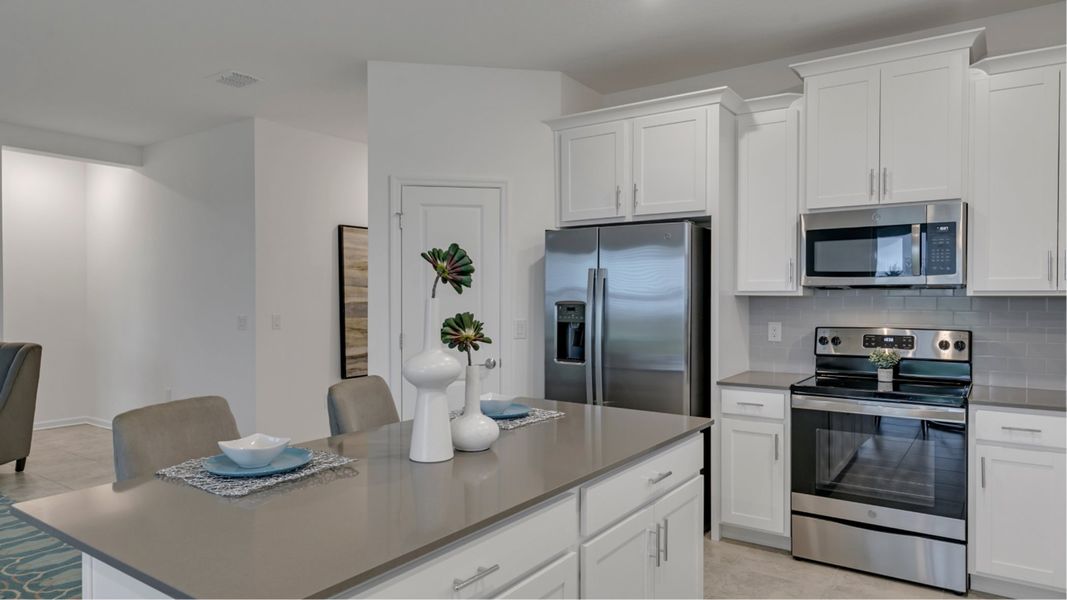 Image 14 of the Bellevue at Estates at Cherry Lake community in Groveland, FL. Image 14 of the Bellevue at Estates at Cherry Lake community in Groveland, FL.