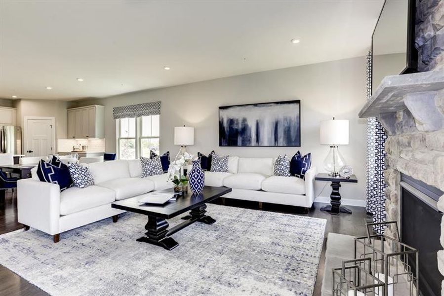 ENJOY OPEN FLOORPLANS THAT FLOW FROM DINING TO RELAXING WITH EASE