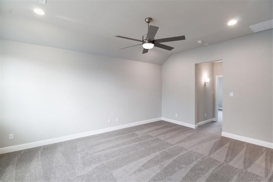 Image 80 of the University Place community in Dallas, TX.