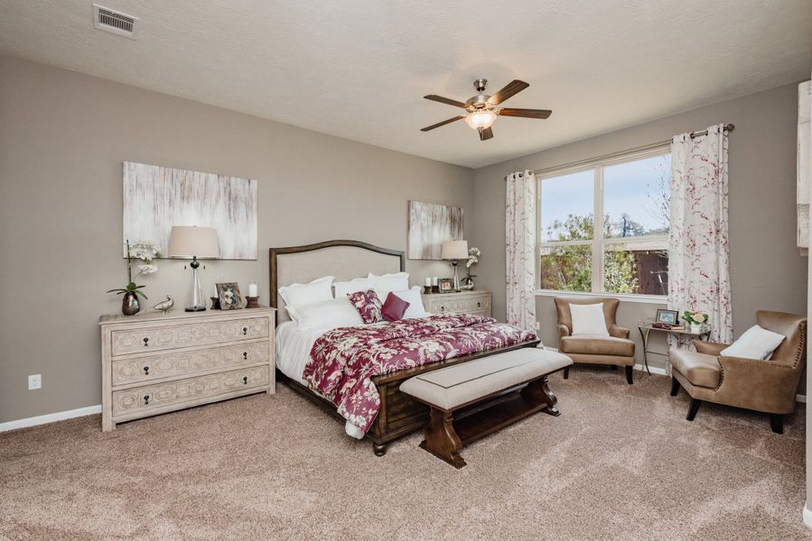 Furnished interior in a model home at The Estates at Vintage Farms in Brenham (Image 4).