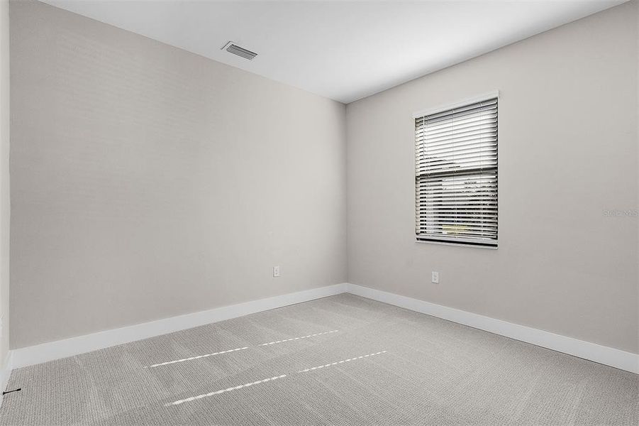 Spacious, unfurnished interior of a new home in , Port Charlotte (Image 14).