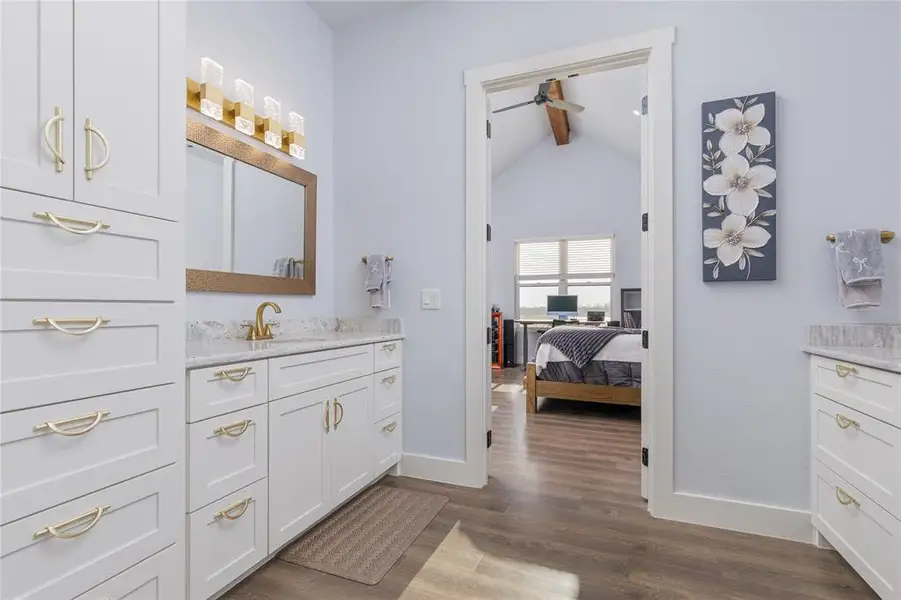 Furnished interior view inside a new home in , Gainesville (Image 4).