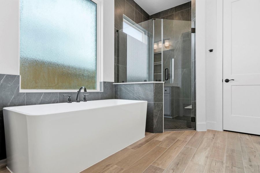 Furnished interior view inside a new home in Briarley, Montgomery (Image 10).