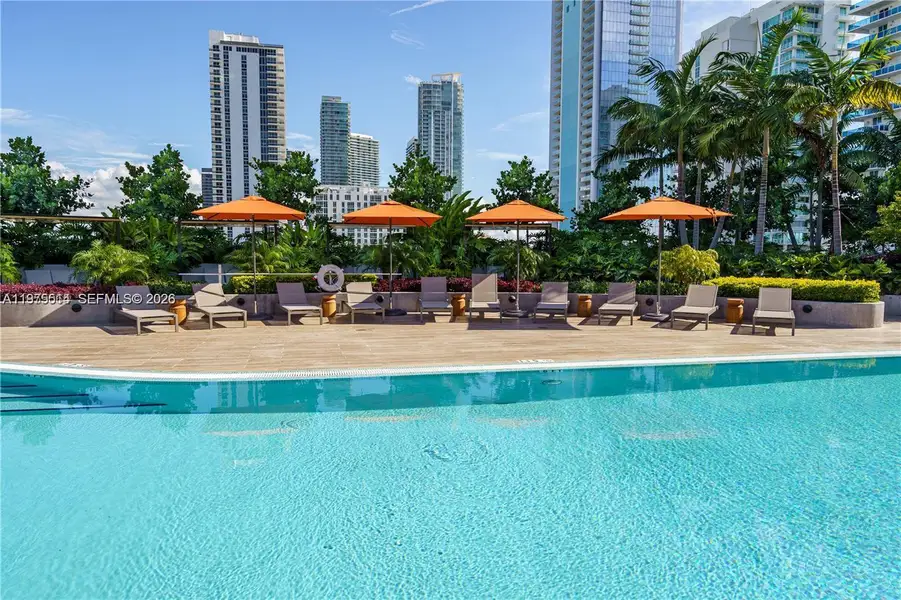 Condo located in Miami, FL showcasing its design and architecture (Image 4).