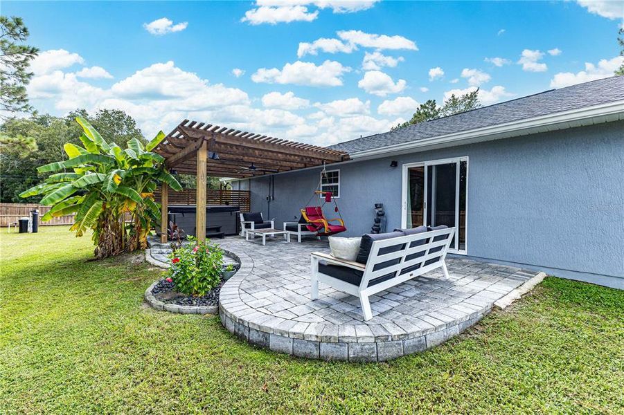 Exterior details and patio area of a home in , Belleview (Image 21).